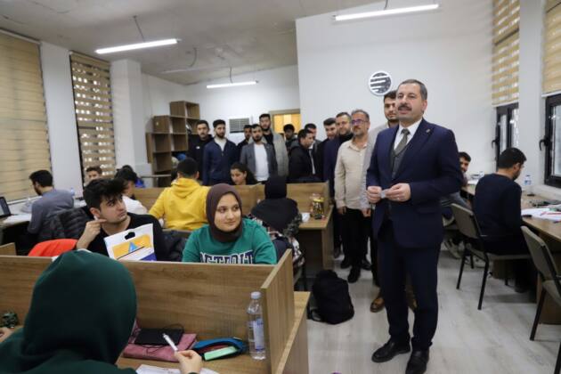 BAYDİLLİ'DEN ÜNİVERSİTEYE HAZIRLANAN ÖĞRENCİLERE EĞİTİM DESTEĞİ 10 IMG 20240214 WA0108