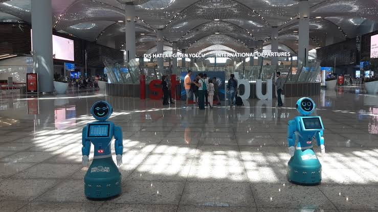Urfa Haberleri Havalimanı hizmetçi robotu test edilmeye başlandı