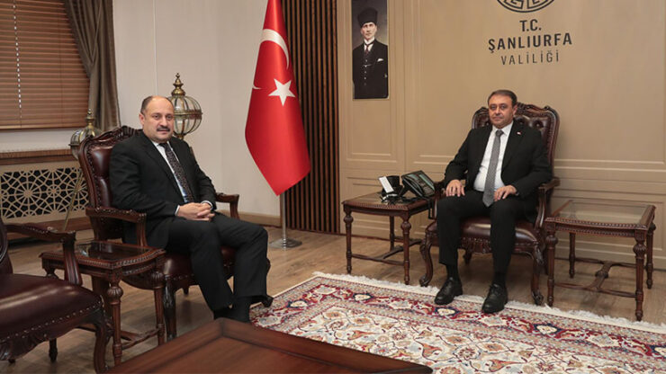 Başkan Gülpınar ilk ziyaretini Vali Şıldak’a yaptı