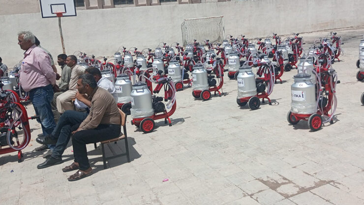 Şanlıurfa’da Suriyeli vatandaşlara süt sağım makinesi dağıtımı yapıldı!