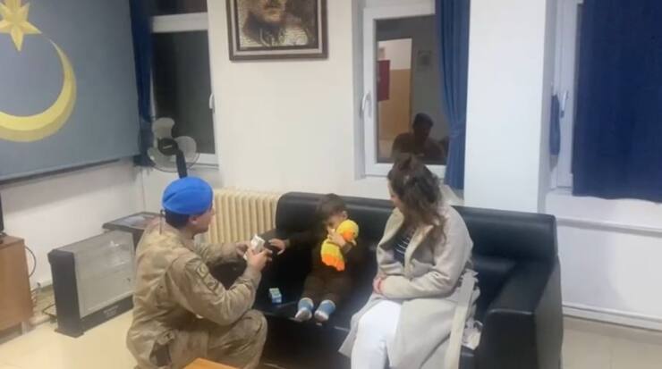 018e4598 1003 496d 810d d678fca5a714