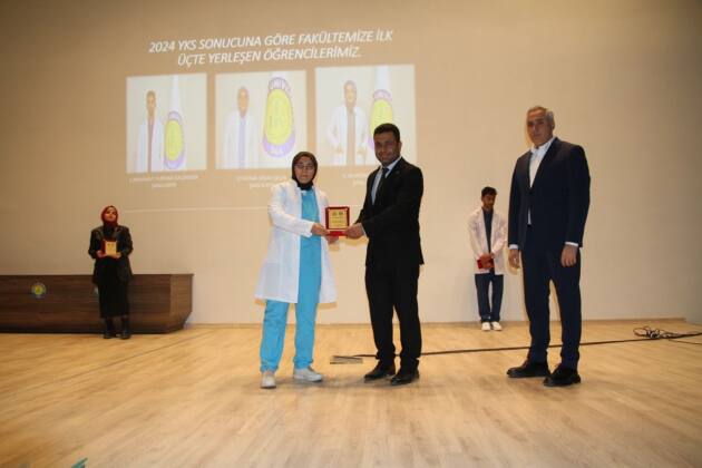 Diş Hekimleri Beyaz Önlük Giydi 11 cdacabe7 83f2 4208 839d 7a0c828ecd82