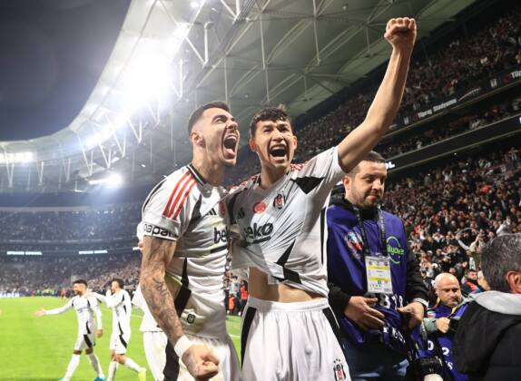 Beşiktaş 5 maç sonra kazand 11 IMG 5612