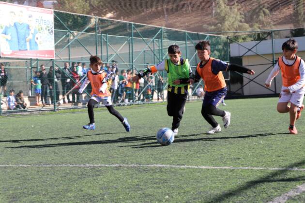 ARA TATİLDE FUTBOL KEYFİ 11 1 6