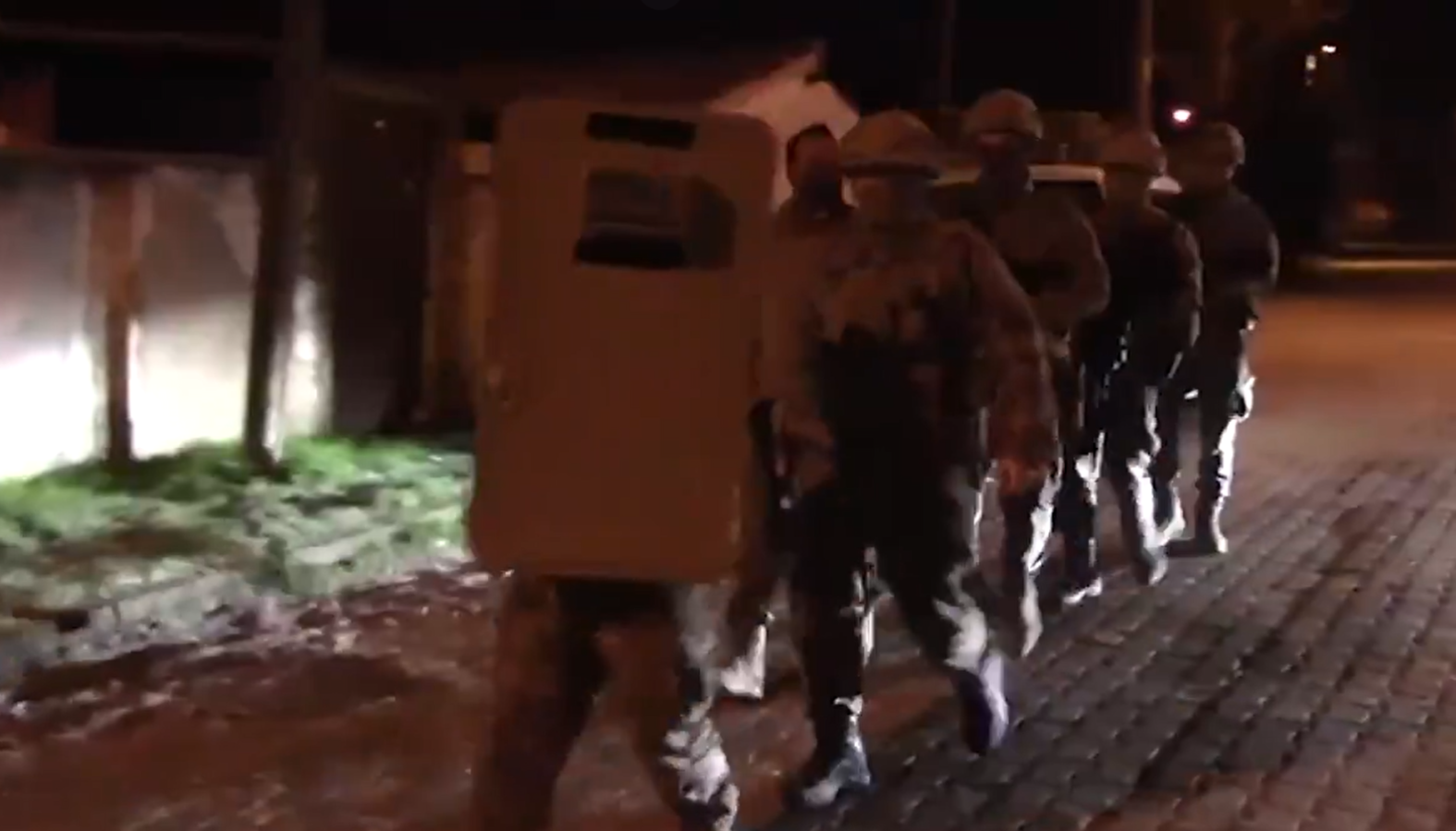 2025 01 sanliurfa dahil 17 ilde pkk kck operasyonu 65 gozalti