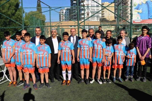 KARAKÖPRÜ'DE ÇOCUKLAR ARASI FUTBOL TURNUVASI TAMAMLANDI 21 43d42018 4f9a 4a4c afa0 8c4c01dcc4de