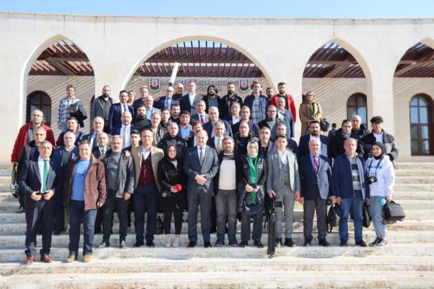 GÜLPINAR: “BİZ EDEBİMİZLE SUSTUKÇA ONLAR İNKÂR EDİYORLAR” 16 IMG 20250110 WA0035