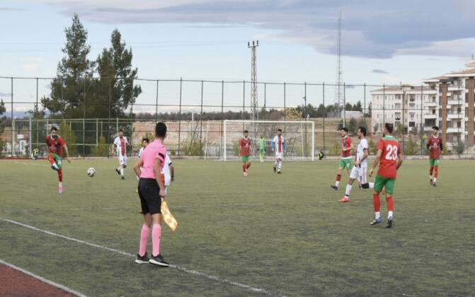 Hilvan Belediye Spor Zafere Doymuyor 11 IMG 6313