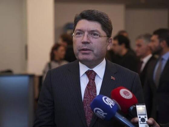 69a502a5 b21d 4616 9a53 030cedbf8722