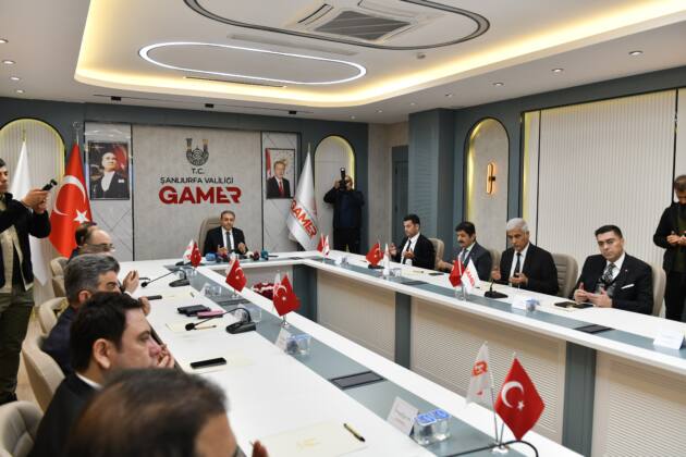 VALİ ŞILDAK, DEPREM SONRASI GERÇEKLEŞTİRİLEN 2 YILLIK ÇALIŞMALARI DEĞERLENDİRDİ 25 IMG 20250206 WA0051