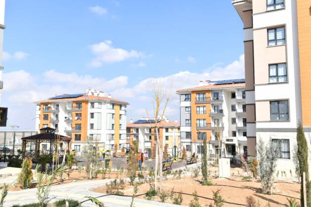 VALİ ŞILDAK BİRECİK’TE İNCELEMELERDE BULUNDU 26 IMG 20250215 WA0063