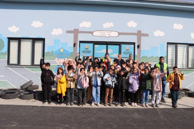 ŞANLIURFA BÜYÜKŞEHİR BELEDİYESİ, ÇOCUKLARA TRAFİK BİLİNCİ AŞILIYOR 22 IMG 20250219 WA0007