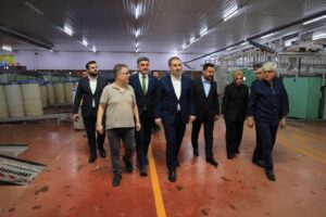 TRABZON'LU VEKİL İŞÇİLERLE İFTAR AÇTI 20 20250316 005525