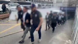 d98212da a5b0 43c4 b43d e08e6de7a166