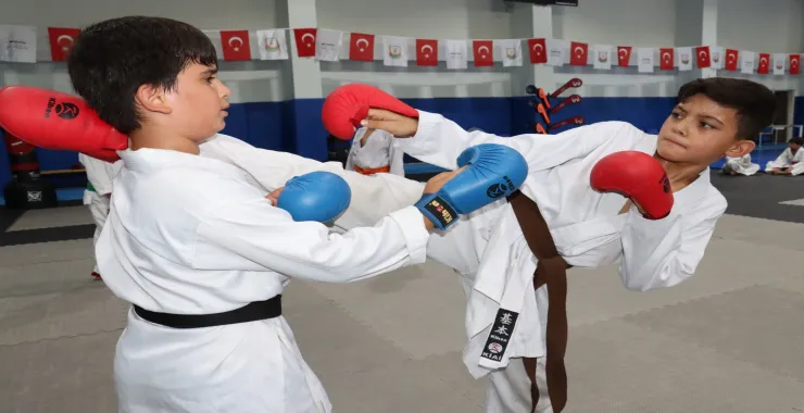 GELECEĞİN SPORCULARI BÜYÜKŞEHİR’LE YETİŞİYOR 23 IMG 20250808 WA0057