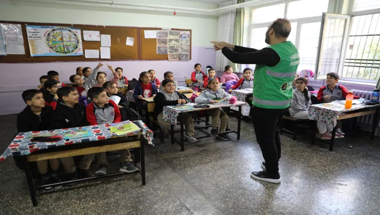 HALİLİYE BELEDİYESİ OKULLARDA SIFIR ATIK KÜLTÜRÜNÜ YAYGINLAŞTIRIYOR