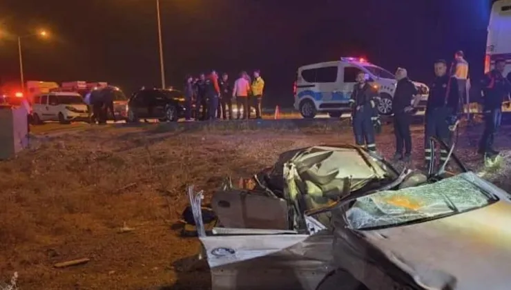 Batman’da katliam gibi kaza. İki araç da şarampole uçtu