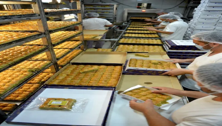 Türkiye’de Ramazan’da Günlük 3 Bin Ton Urfa Fıstıklı Baklava Satışı Bekleniyor 10 2211457d e6b5 47a5 a52f 672028eb9a90