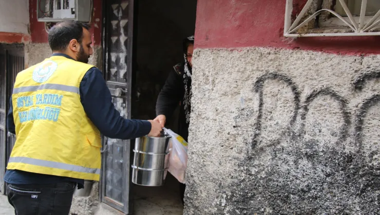 HALİLİYE’DE RAMAZAN BEREKETİ: AŞEVİNDEN EVLERE İFTAR