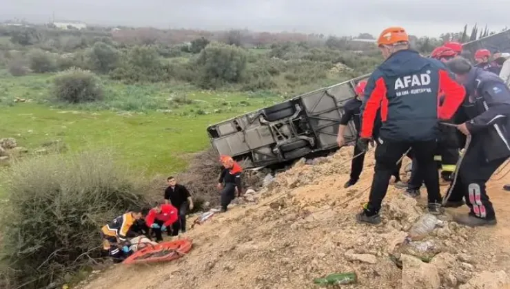 Art arda katliam gibi kaza. 16 can kaybı var